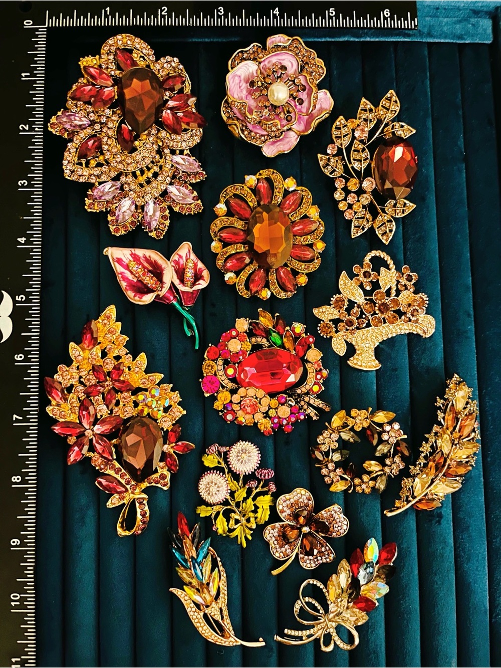 14Pcs Large Lot Red Pink Rhinestone Flower Leaf Bouquet Gold Tone Pins